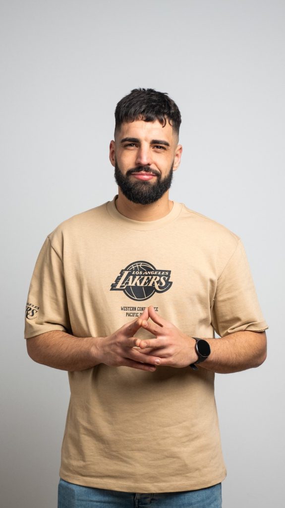 93b6eaef c19d 4a28 8c01 47fd9d19b078